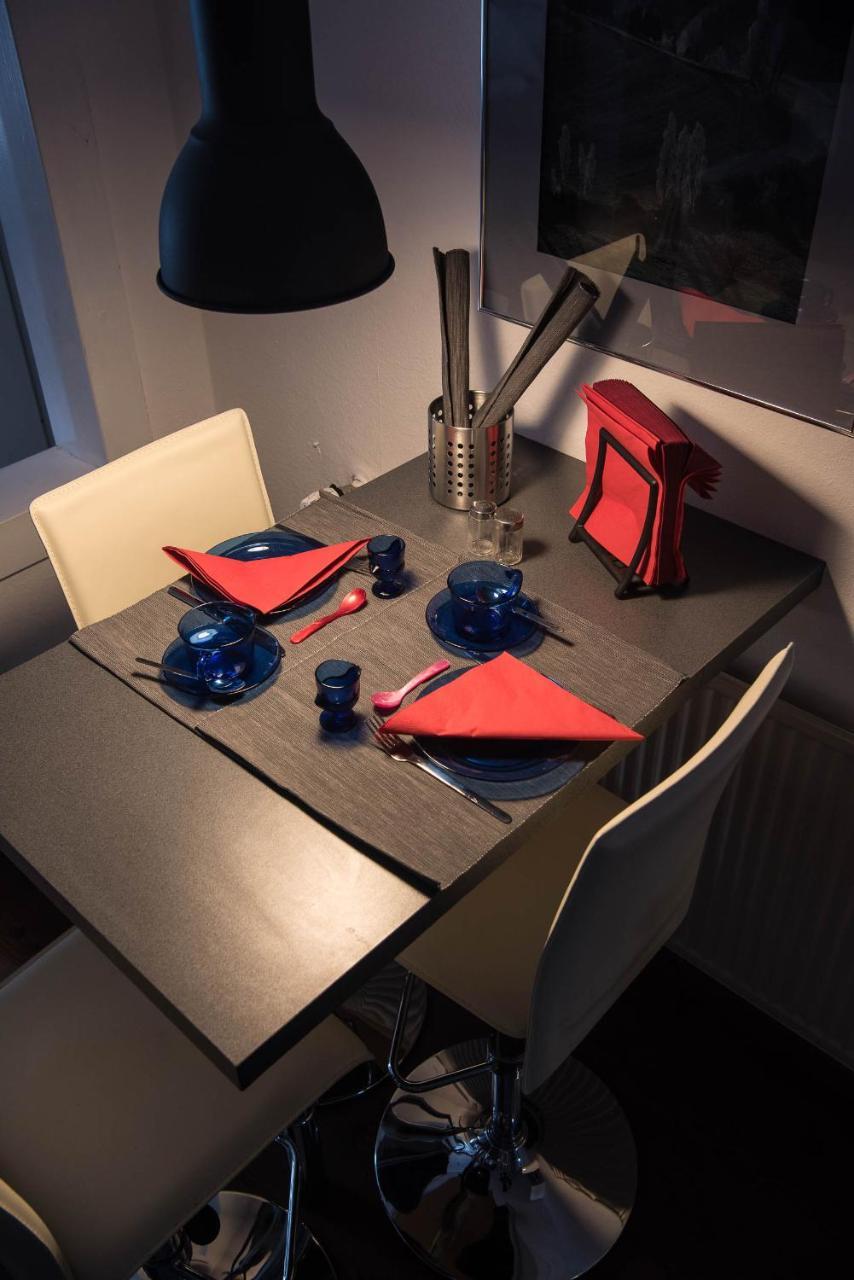 Muenchen- Pullach, Wohnen Im Gruenen Appartement Buitenkant foto